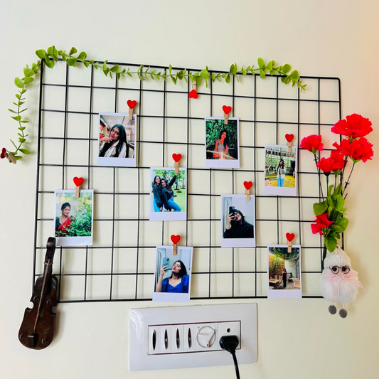 TUFFY HOMES Steel Grid Photo Frame for Wall with 10 Wooden Deginer Clips | DIY Metal Mesh Wire Grid for Photo Display, Wall Decor, Memo Organizer | Aesthetic Room Decoration for Home, Living Room & Office (White, 65x45cm)